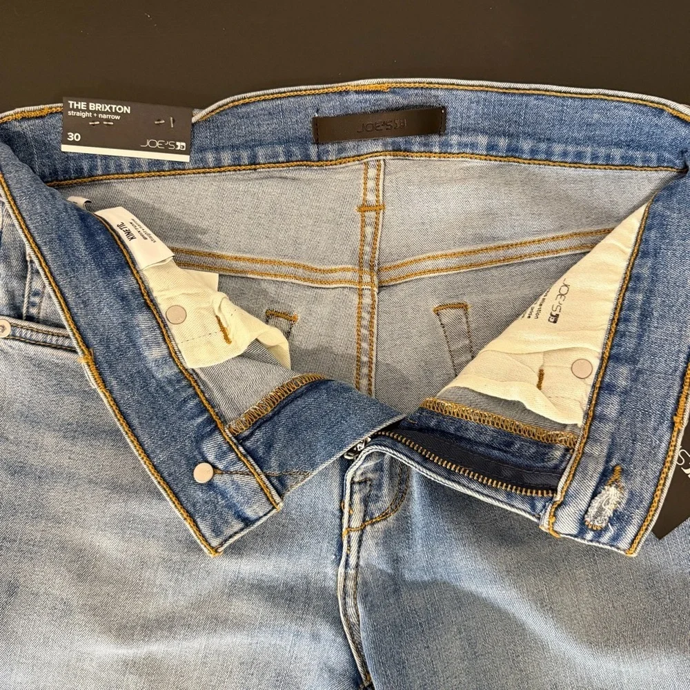 Joe’s Jeans Brixton Mens Straight and Narrow Leg Jean 30in W X 34in Inseam